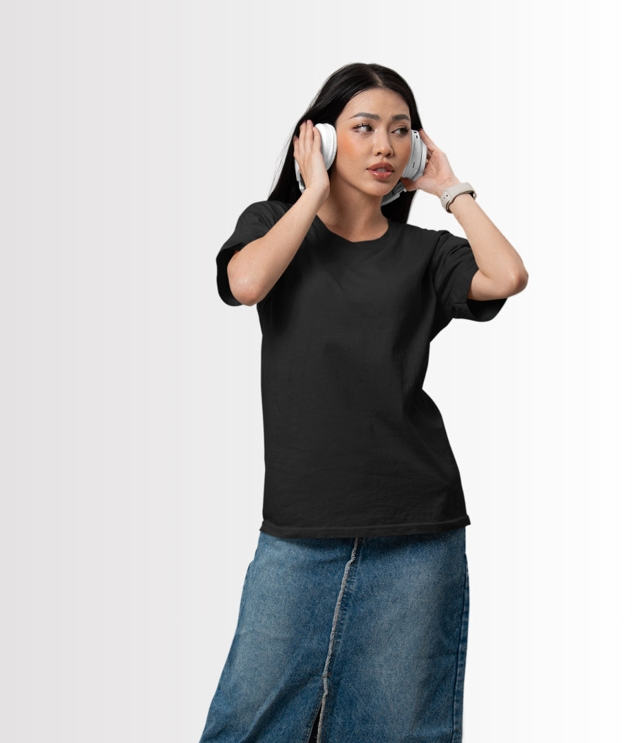 Noir Essence Oversized T-Shirt